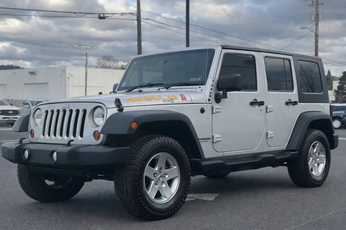 2010 JEEP Wrangler Unlimited X - Photo 2