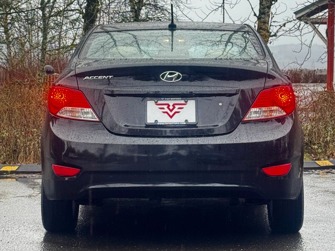 2013 HYUNDAI Accent GLS Premium/ SE - Photo 8