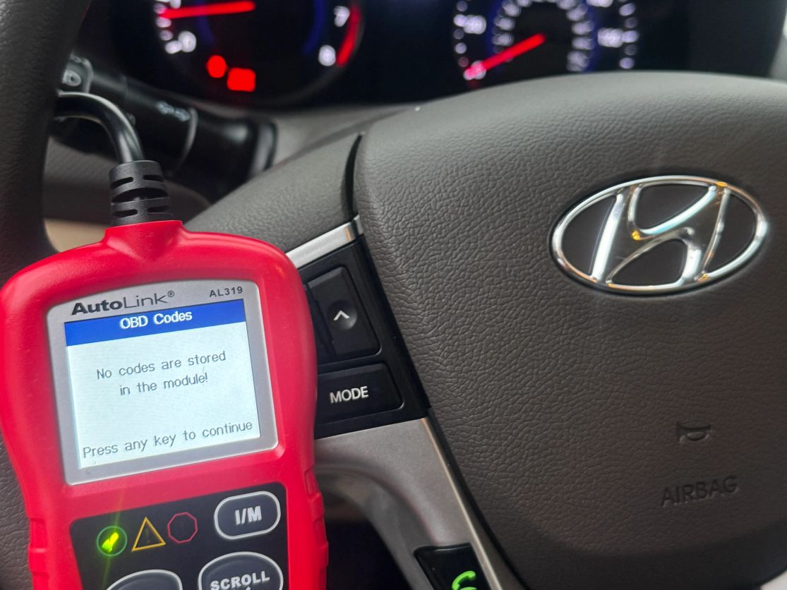 2013 HYUNDAI Accent GLS Premium/ SE - Photo 16