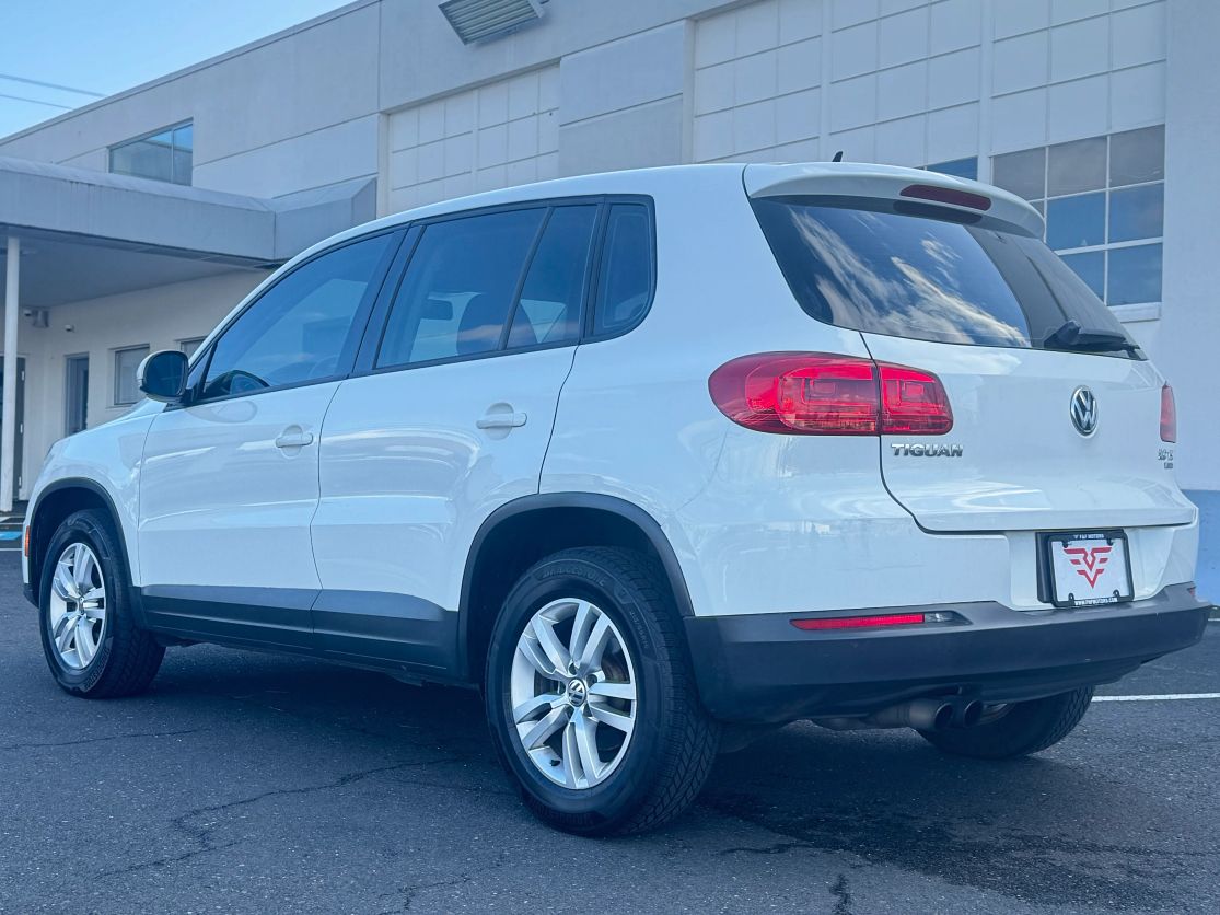 2014 VOLKSWAGEN Tiguan 4-Motion - Photo 6