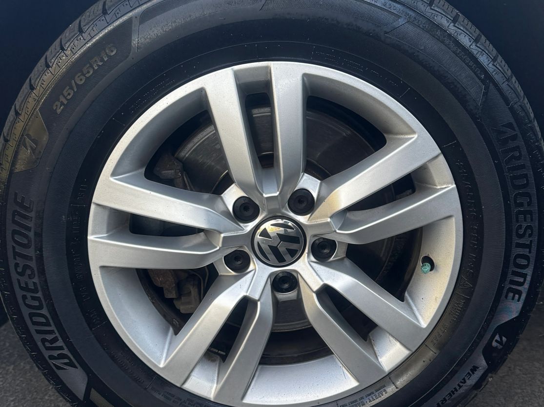 2014 VOLKSWAGEN Tiguan 4-Motion - Photo 16