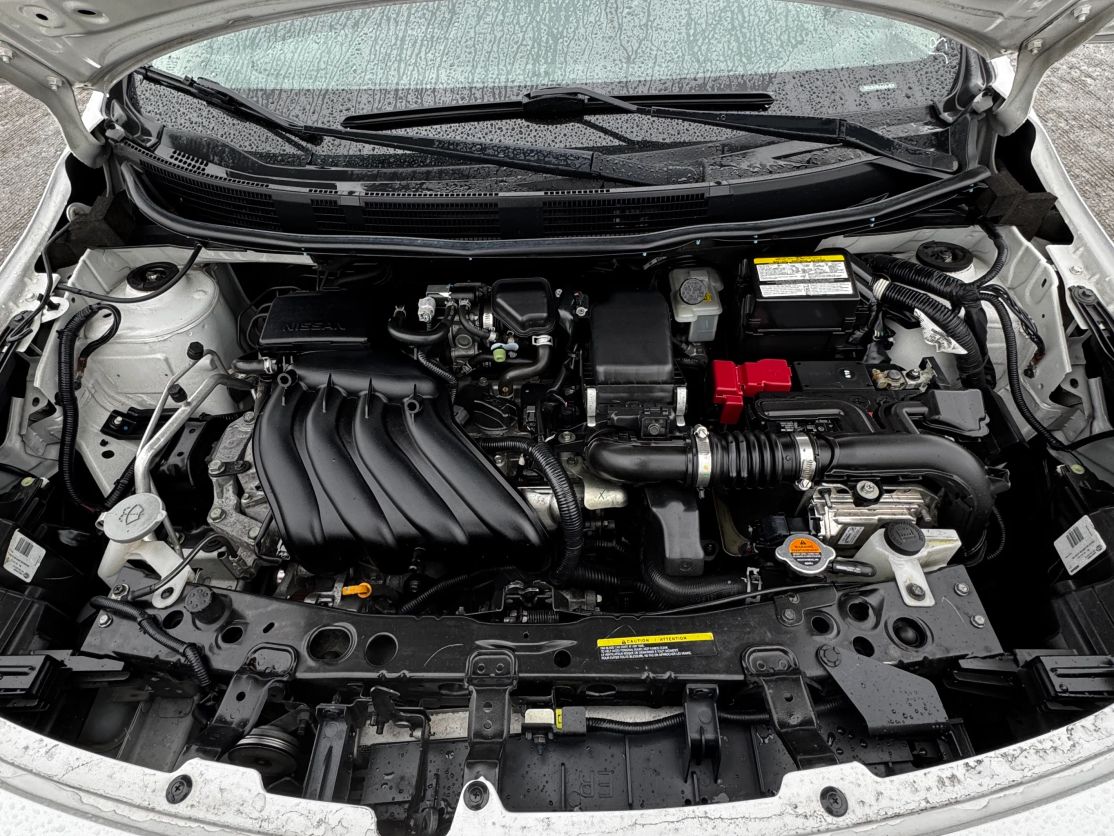 2017 NISSAN Versa - Photo 15