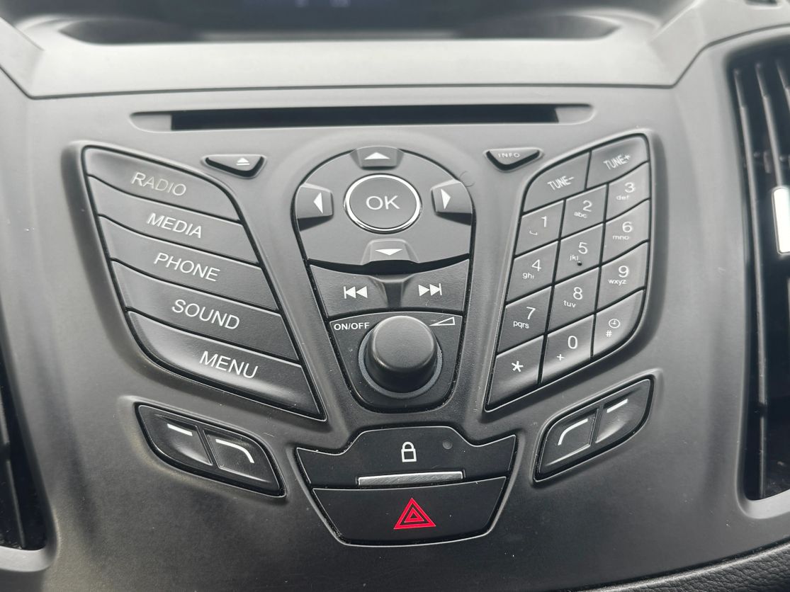 2015 FORD Escape S - Photo 19