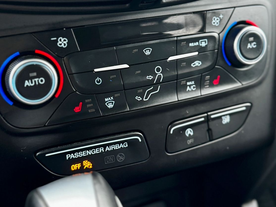 2019 FORD Escape SEL - Photo 19